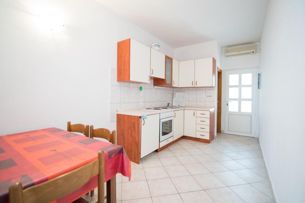 Apartments Neva Selca  Δωμάτιο φωτογραφία